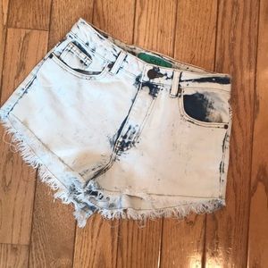Ultra High Rise Wash Denim Shorts Size 5